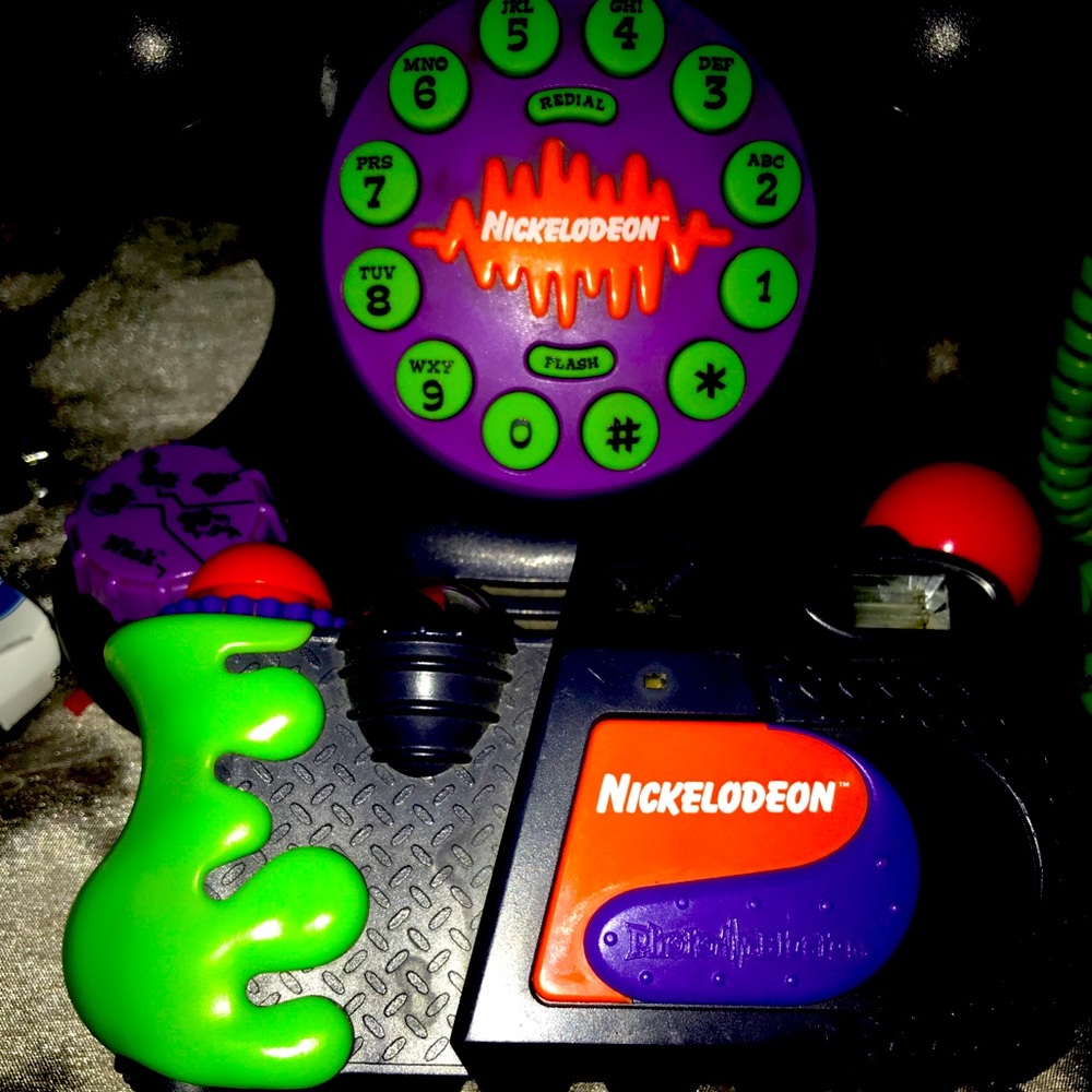 Nickelodeon phone and photo blaster 35mm